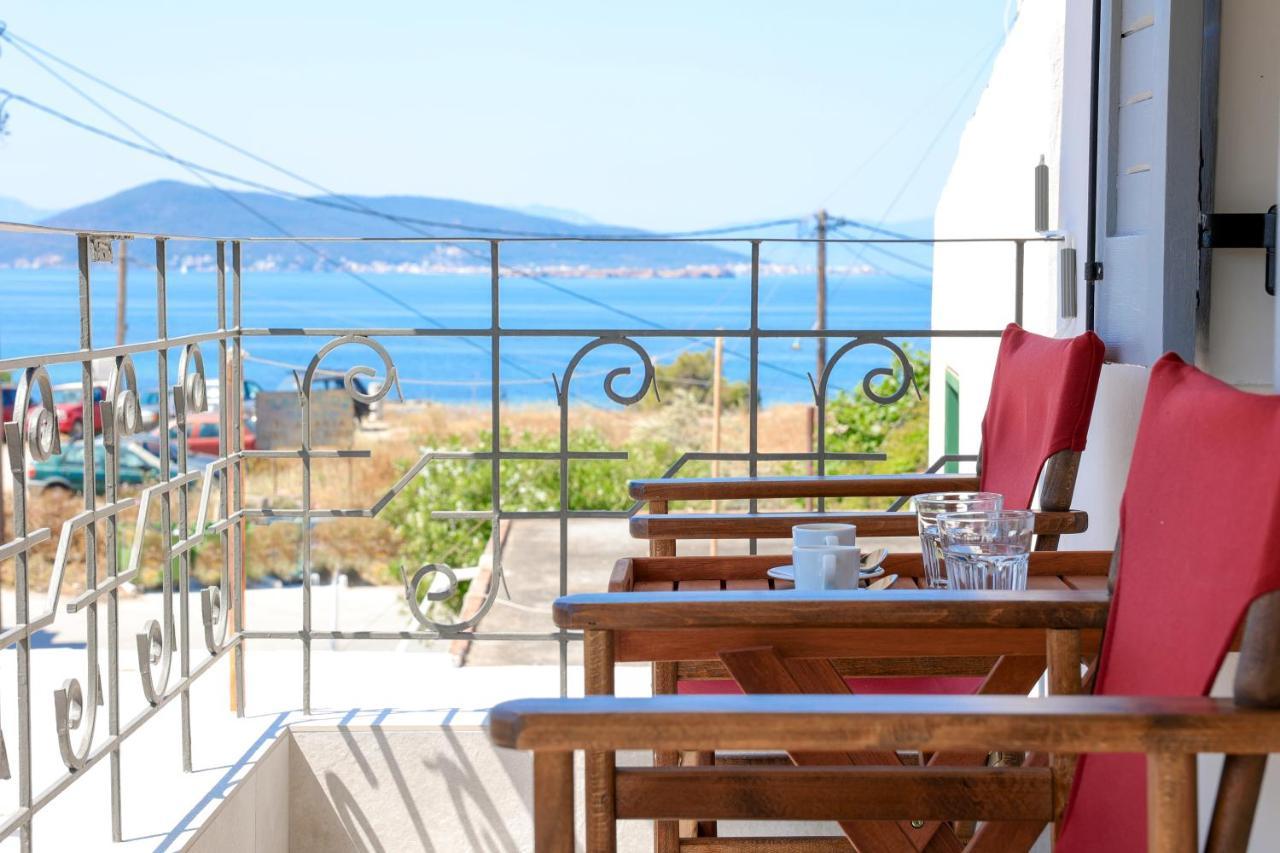 Axs First Floor Apartment Aegina Town 외부 사진