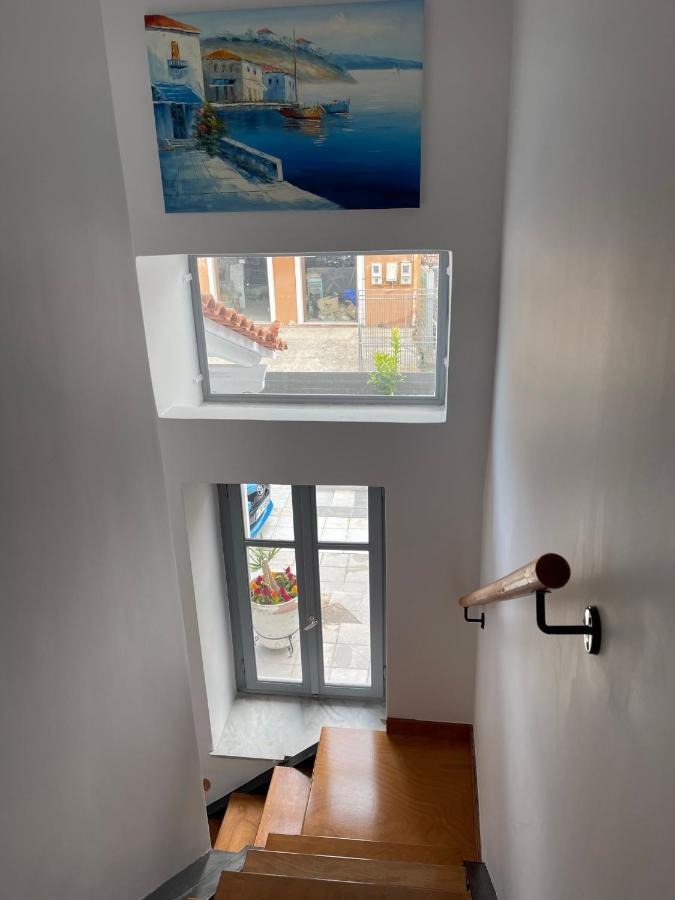Axs First Floor Apartment Aegina Town 외부 사진