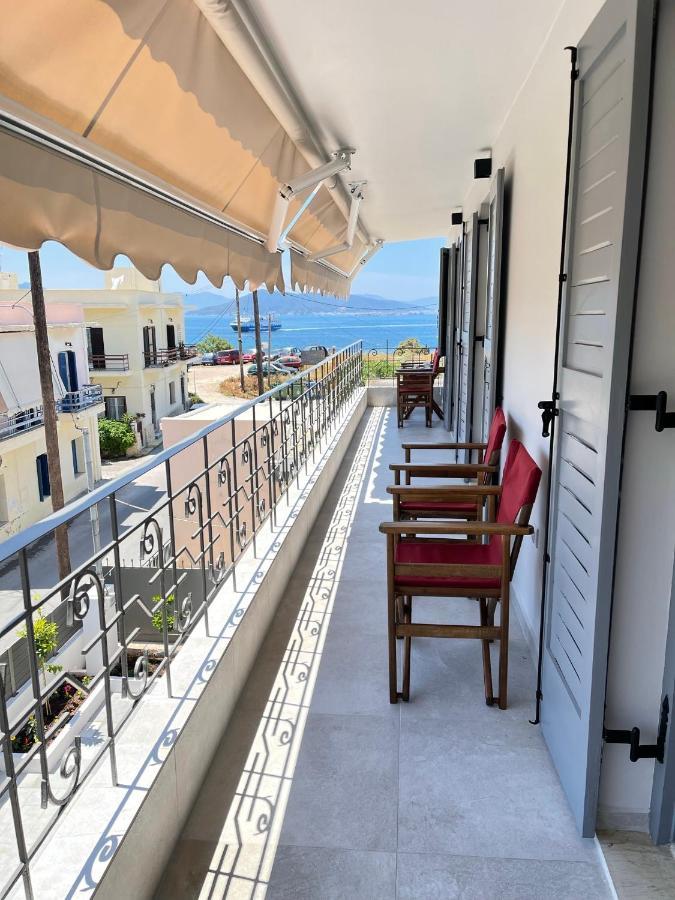 Axs First Floor Apartment Aegina Town 외부 사진
